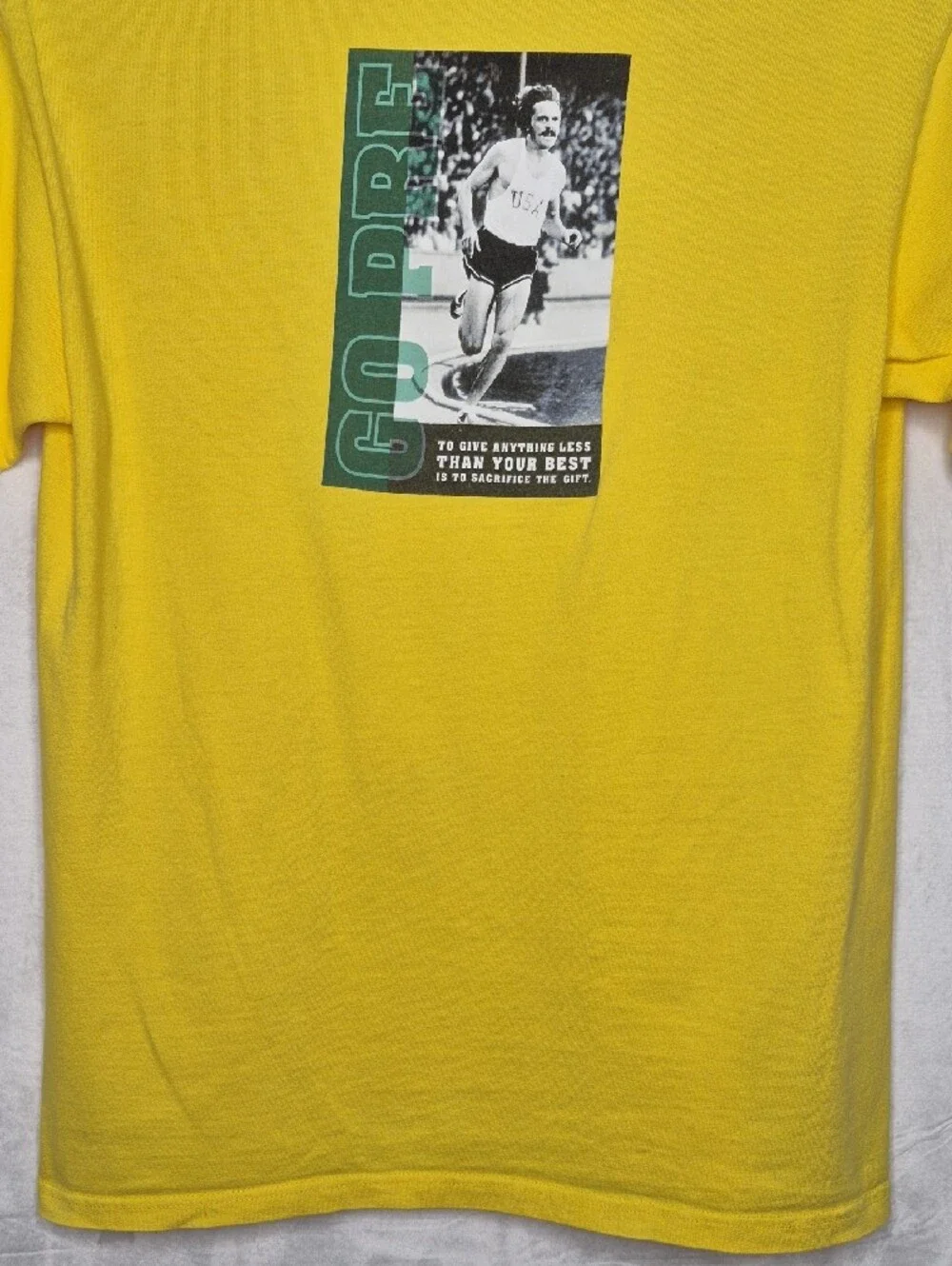 Nike Go Pre Steve Prefontaine Vintage Graphic T-Shirt Yellow Quote Small